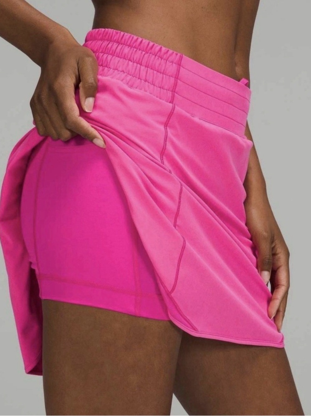 EUC lululemon athletica Hotty Hot Pink Women’s Performance Skort